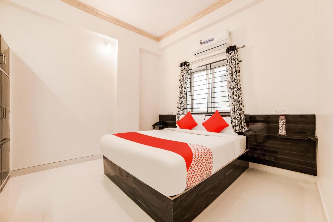 Oyo 40726 Classic Guest House シロン エクステリア 写真