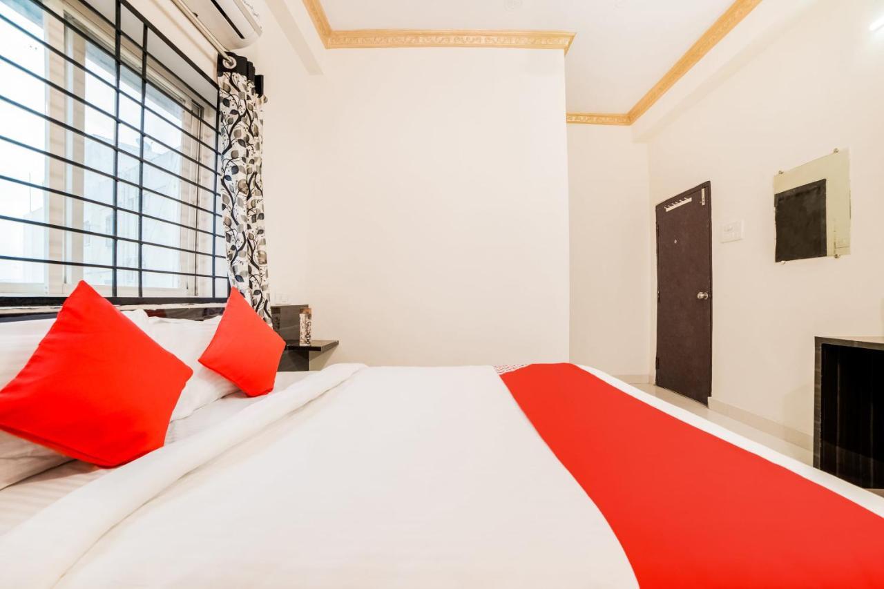 Oyo 40726 Classic Guest House シロン エクステリア 写真